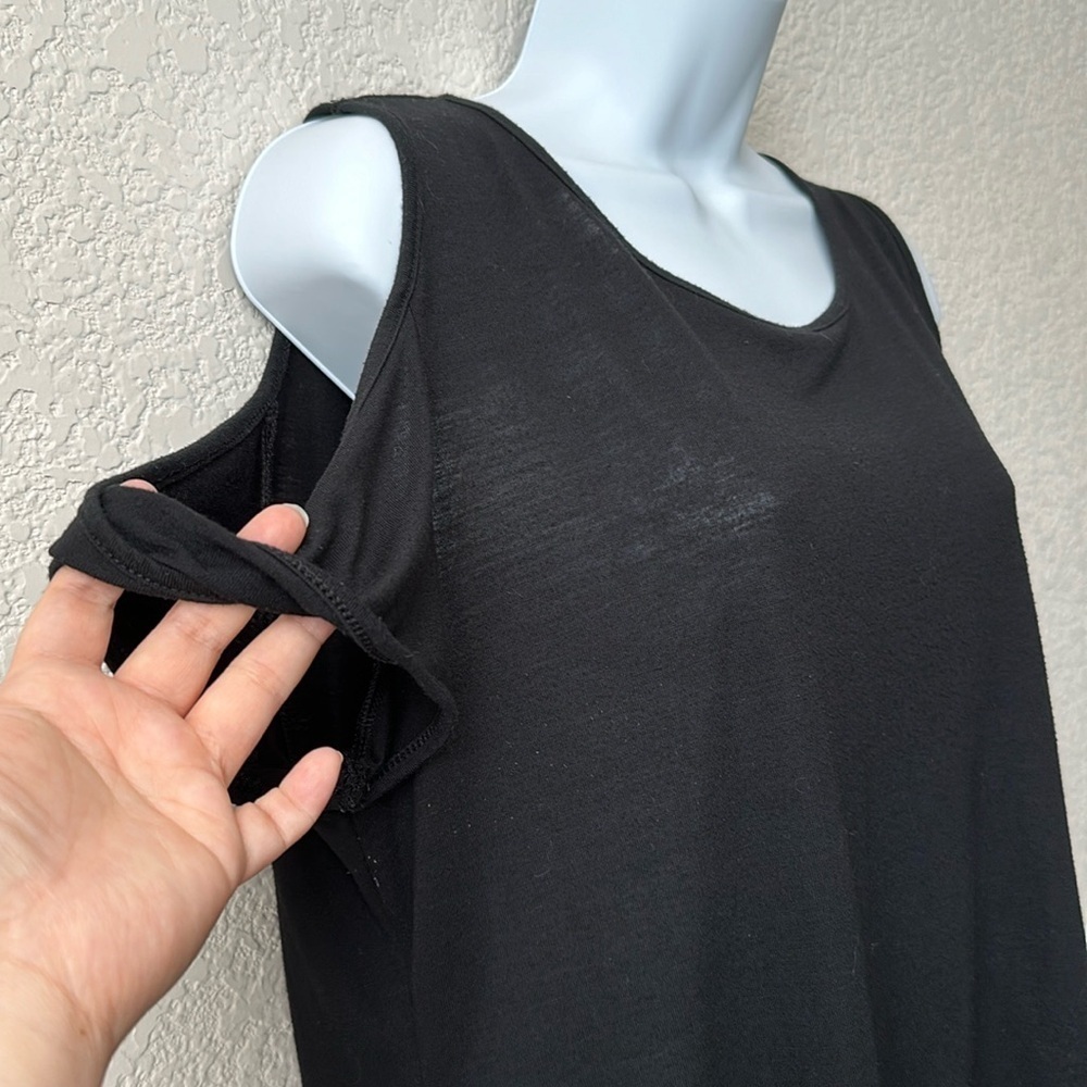 ❤️ OLD NAVY Black Twist Sleeve Cold Shoulder Top Size XL ❤️